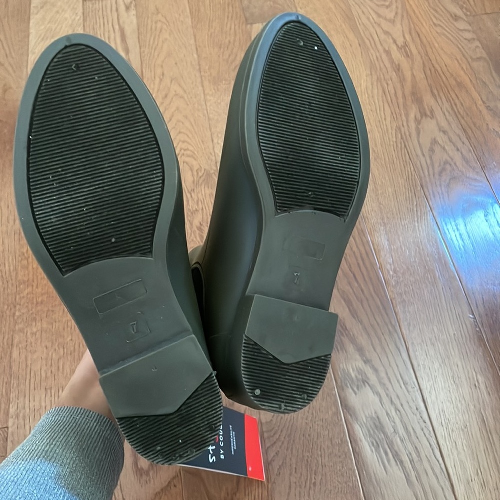 NWT STORM BY COUGAR “CHELSEA” PAST SEASON RAIN BOOTIES *WATERPROOF* - Picture 6 of 8